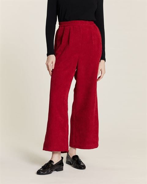 Culote de pana rojo